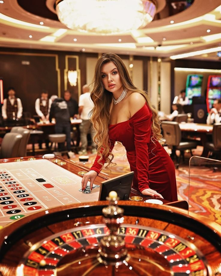 Pengguna lingtogel777 memeriksa detail Bonus Mingguan melalui perangkat tablet di rumah